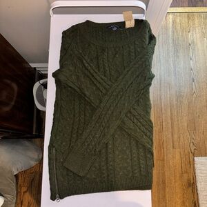 Vintage American Eagle 2006 Green Cable Knit Sweater